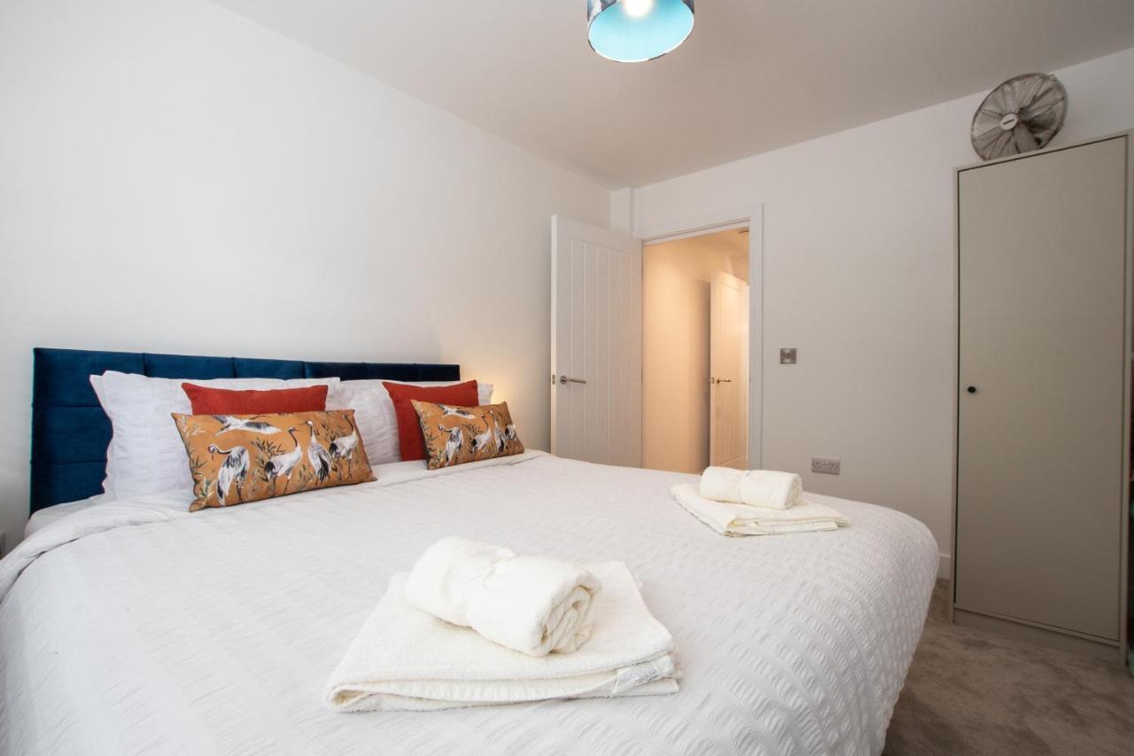 Welcome 4 Business Or Pleasure! Super Central Southampton 'City Vibes' # Stylish Apartment With Outside Space! 1-4 Guests Book Your City Break Or Pre-Cruise Stay! Close To Mayflower Theatre, Universities, Cruise Terminals, Hospitals & Shops! Dış mekan fotoğraf